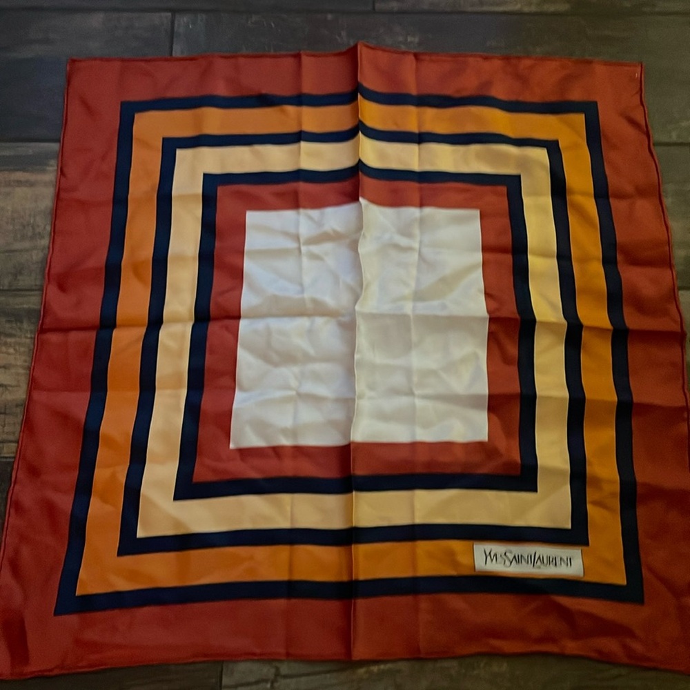 Yves Saint Laurent 100% silk